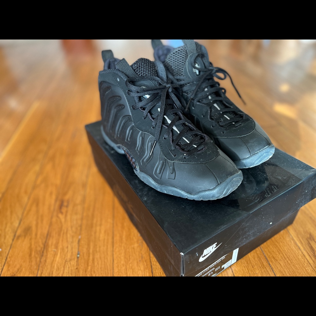 All Black Stealth Foamposites Size 7y